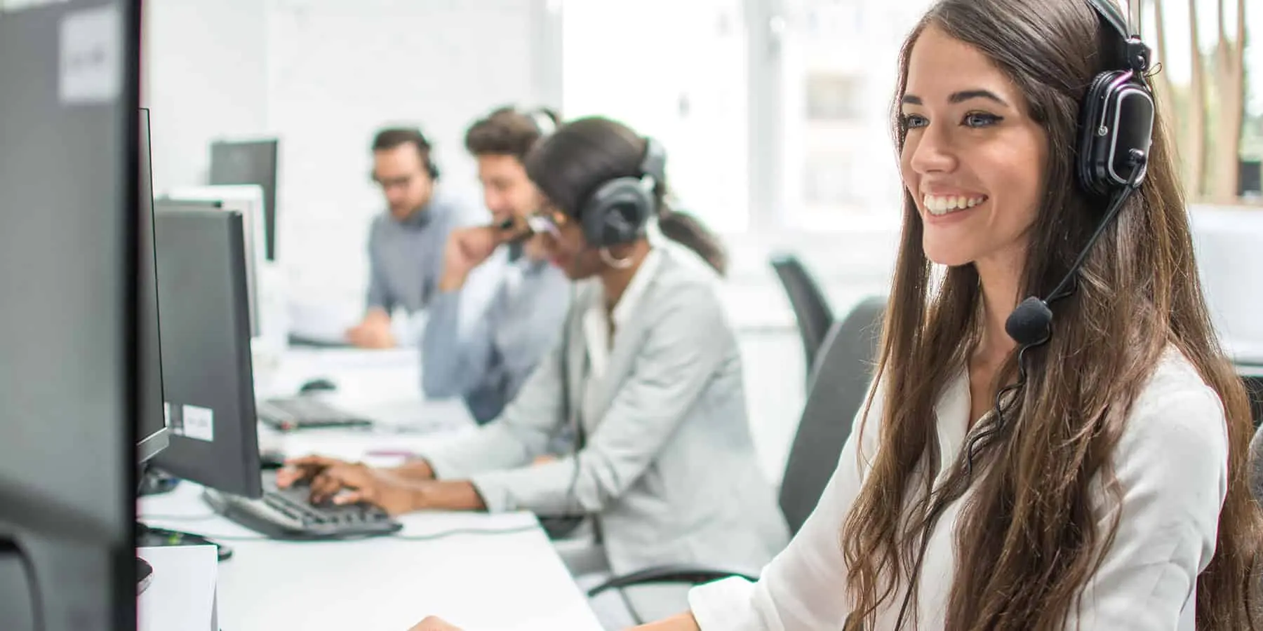 Top Outsourced Customer Service Solutions for Small Businesses in the US (2025 Edition)